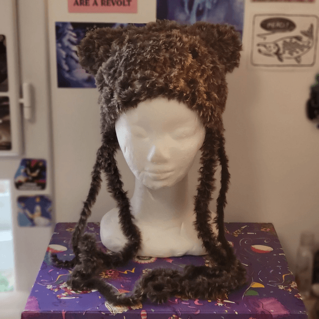 Bonnet chat fluffy